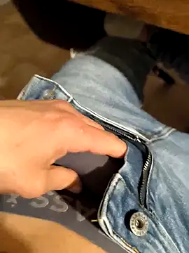 Kevoon991 online show from March 4, 7:01 pm