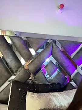 LylaLee111 online show from February 24, 12:59 pm