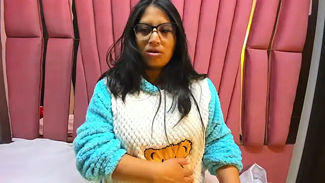 Miaa Smiith  online show from July 11, 3:09 am
