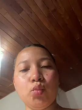 queen angelique online show from June 4, 7:31 pm