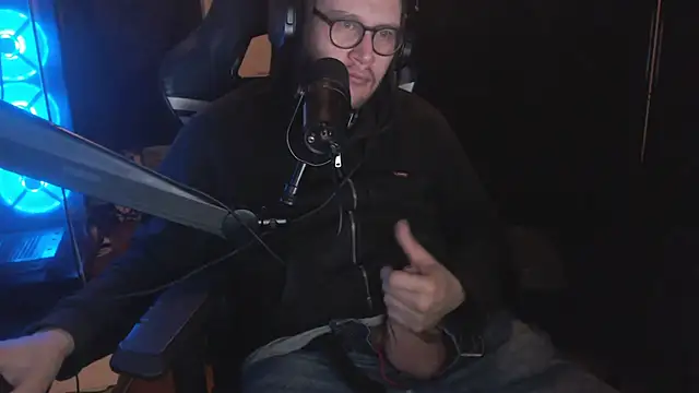 chicostick413 online show from November 7, 3:39 am