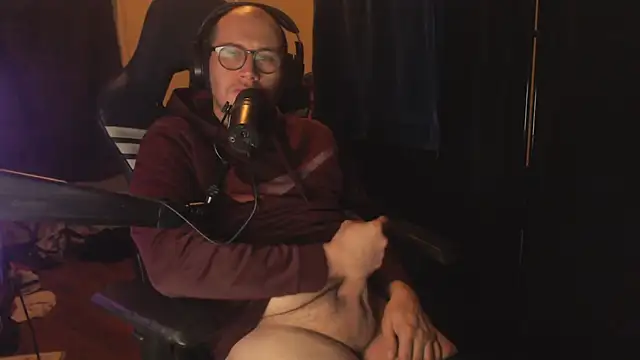 chicostick413 online show from November 24, 3:17 am