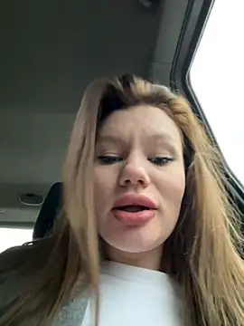 justmila online show from December 20, 1:33 pm