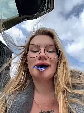 justmila online show from September 29, 11:15 am