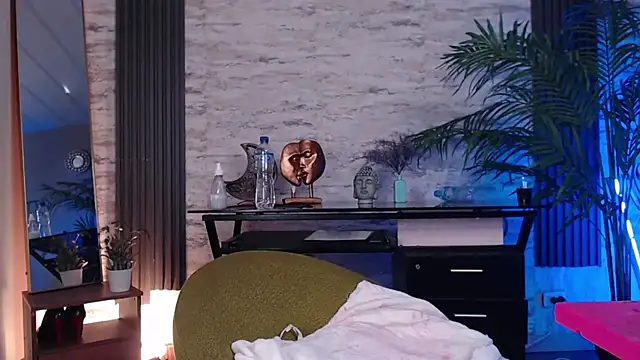 SofiaGomez420 online show from March 22, 6:54 am