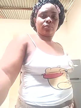 NicolVilla online show from April 6, 2:40 pm