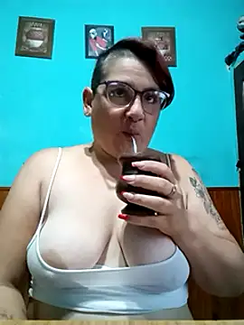 Snapshot of valkiria_08 chatting on January 4, 9:32 am valkiria 08 online show from January 4, 9:32 am