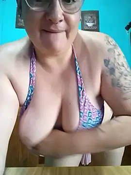 Snapshot of valkiria_08 chatting on January 17, 11:17 am valkiria 08 online show from January 17, 11:17 am