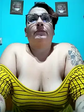 Snapshot of valkiria_08 chatting on February 17, 9:56 am valkiria 08 online show from February 17, 9:56 am