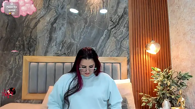 BellaPeers  online show from March 4, 11:40 am