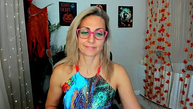 MuseOfStage online show from October 15, 11:54 am