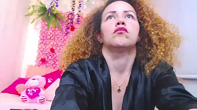 BLONDE SEXYHOT online show from October 25, 3:58 am