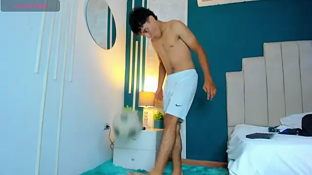 Snapshot of Austin_Cardieff chatting on January 8, 10:27 pm Austin Cardieff online show from January 8, 10:27 pm