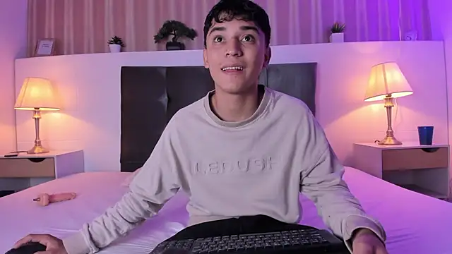 Snapshot of Austin_Cardieff chatting on March 11, 3:16 am Austin Cardieff online show from March 11, 3:16 am