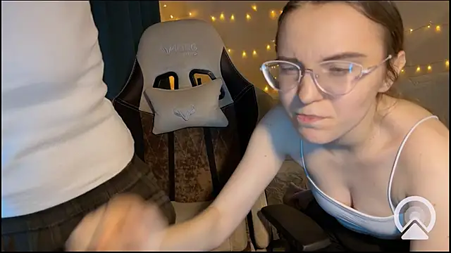 velvetvalkyries online show from February 28, 6:20 pm