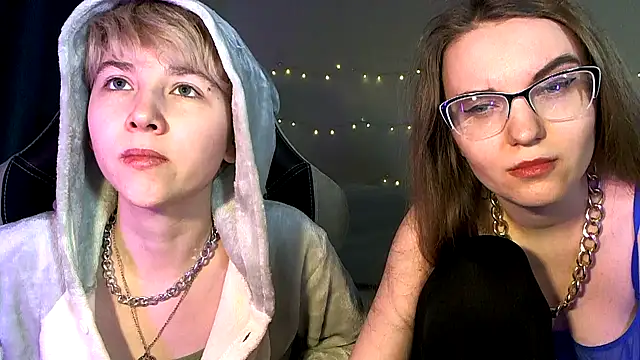 velvetvalkyries online show from March 18, 2:59 pm