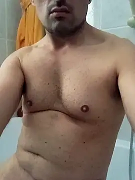 pisellinodurissimo online show from May 1, 12:32 pm