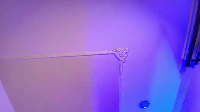 Iamvictoria06 online show from December 18, 8:15 pm