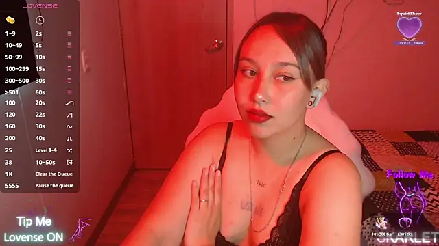 Skarlet Adams28 online show from October 28, 7:27 pm