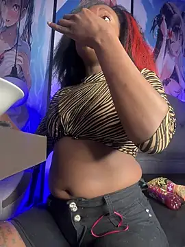 Snapshot of Thyana_LS chatting on January 22, 1:11 pm Thyana LS online show from January 22, 1:11 pm