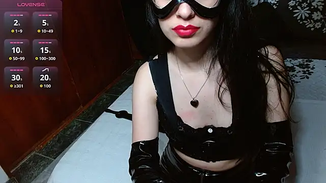 Snapshot of Persefonefire chatting on February 6, 10:13 pm Persefonefire online show from February 6, 10:13 pm