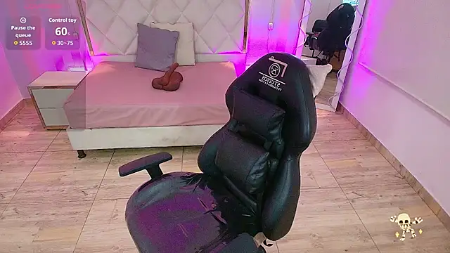 Brendda tay online show from November 2, 3:20 am