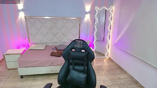 Brendda tay online show from November 9, 3:38 am