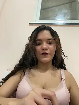 Snapshot of BranquinhaRj177 chatting on July 14, 6:51 am BranquinhaRj177 online show from July 14, 6:51 am