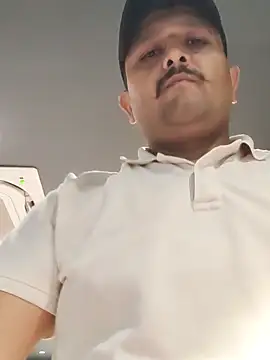 Akhil3290 online show from March 11, 4:07 pm