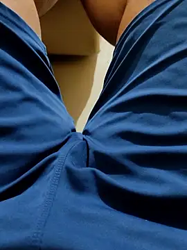 Akhil3290 online show from March 18, 4:21 pm