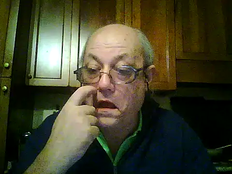 Snapshot of gianbragallini chatting on March 23, 8:46 pm gianbragallini online show from March 23, 8:46 pm