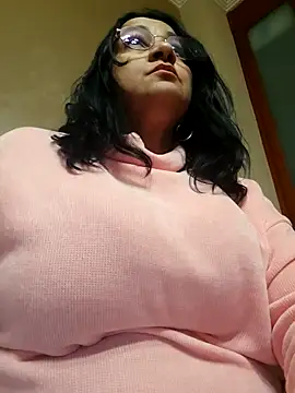 paulinaDiaz1 online show from March 28, 6:07 pm