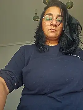Snapshot of paulinaDiaz1 chatting on May 11, 1:06 pm paulinaDiaz1 online show from May 11, 1:06 pm