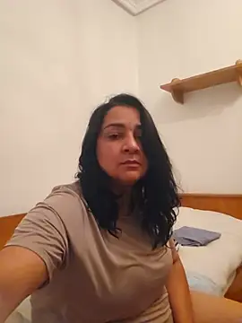 Snapshot of paulinaDiaz1 chatting on May 24, 8:14 pm paulinaDiaz1 online show from May 24, 8:14 pm