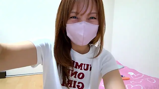 caro-caro online show from May 26, 4:03 pm