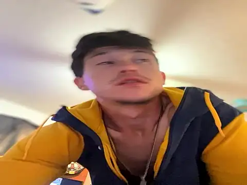 Snapshot of bigdckstud chatting on November 8, 4:45 am bigdckstud online show from November 8, 4:45 am