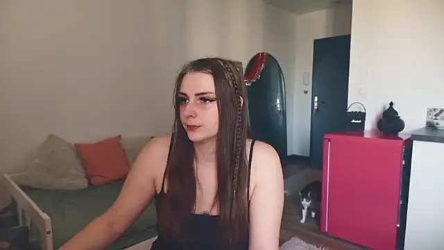 ce leste   online show from February 8, 11:24 am