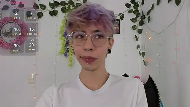  Jakke online show from December 4, 11:57 pm