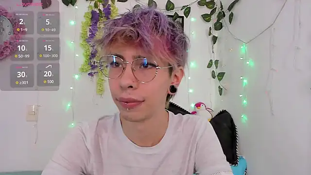  Jakke online show from December 11, 9:12 pm