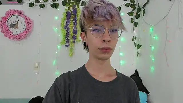  Jakke online show from December 17, 1:50 am