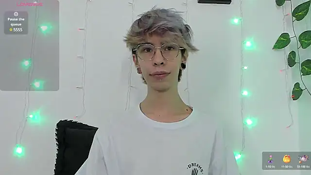  Jakke online show from January 3, 3:49 am