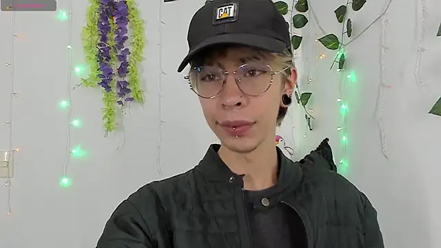  Jakke online show from January 10, 1:32 am