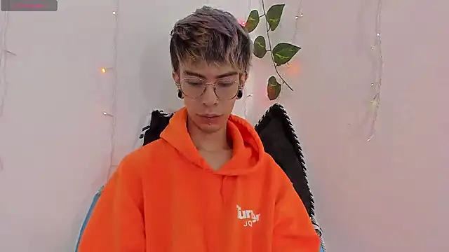  Jakke online show from January 17, 11:29 pm