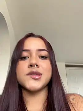 Snapshot of MaddyParisi chatting on March 15, 8:04 pm MaddyParisi online show from March 15, 8:04 pm