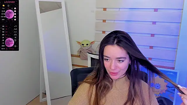 Snapshot of Bella_XO chatting on December 9, 10:43 am Bella XO online show from December 9, 10:43 am
