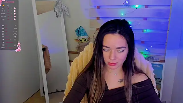 Snapshot of Bella_XO chatting on December 24, 2:33 pm Bella XO online show from December 24, 2:33 pm