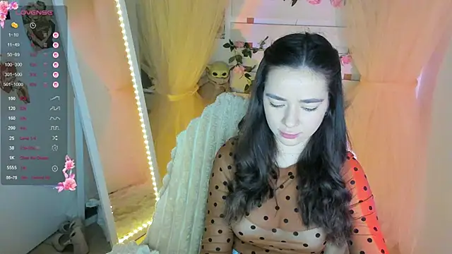Snapshot of Bella_XO chatting on April 24, 6:38 am Bella XO online show from April 24, 6:38 am