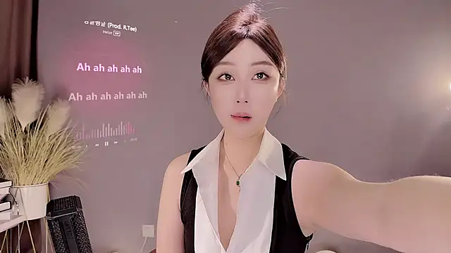 Snapshot of jingling666 chatting on February 22, 1:22 am jingling666 online show from February 22, 1:22 am