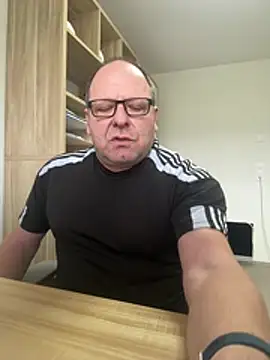 coupleLatinaLovers online show from February 20, 11:00 am