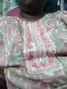 Snapshot of niketa__ chatting on January 8, 8:18 pm niketa online show from January 8, 8:18 pm